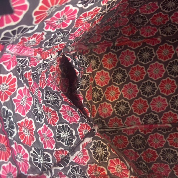 Vera Bradley large overnight travel bag 20x17x8 - Picture 10 of 11